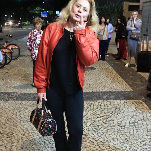 Vera Fischer foi acusada de avançar em Kéfera com uma bolsa por João Vicente de Castro