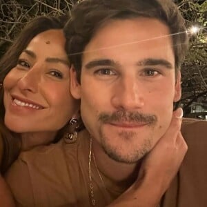 Nicolas Prattes e Sabrina Sato, grávida de 3 meses, estão juntos há cerca de 1 ano