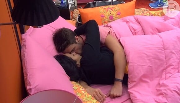 Talita e Rafael deram o primeiro beijo desta edição do 'Big Brother Brasil'