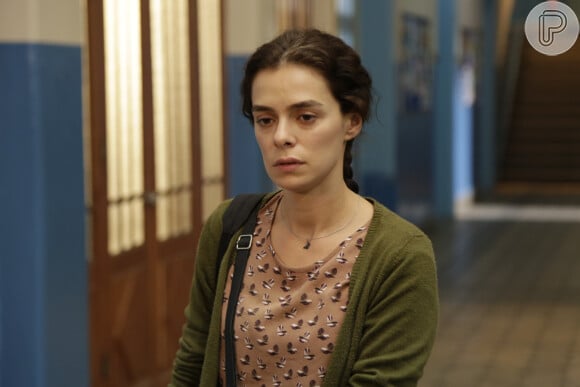 Sirin tenta fazer de tudo para falar com Bahar na novela 'Força de Mulher', no capítulo de sexta-feira, 1º de novembro de 2024