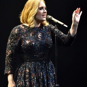 A cantora Adele é uma das mais famosas do mundo e passou por uma grande transformação física nos últimos anos