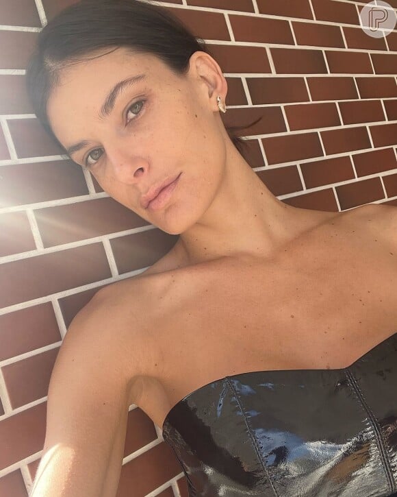 A modelo Caroline Francischini usou o Instagram para expor uma agressão que sofreu do próprio irmão