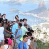 Queen Latifah visita o Cristo Redendor, no Rio de Janeiro. Atriz e cantora está no Brasil desde sábado, 24 de janeiro de 2015