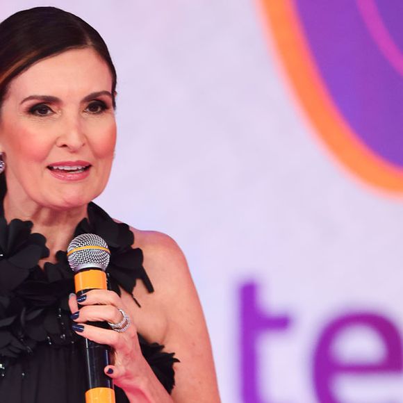 Fátima Bernardes no SBT: apresentadora comenta estreia presencial no Teleton 2024 e a emoção de pisar no palco novamente
