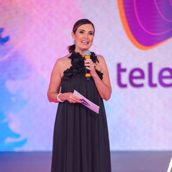 Fátima Bernardes no SBT: apresentadora comenta estreia presencial no Teleton 2024 e a emoção de pisar no palco novamente