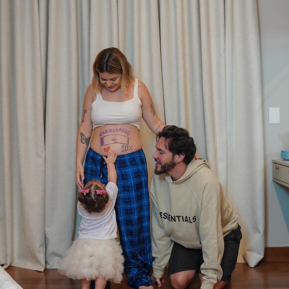 Lua é a primeira filha do casal.