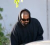 Kanye West teria feito a moça sentar em uma cadeira em frente a ele e disse ao diretor para colocar a câmera diretamente em Jenn An