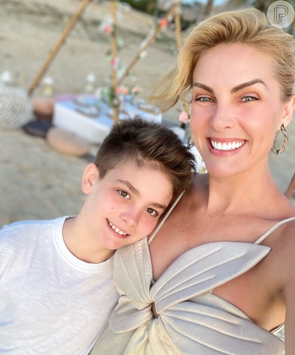 Ana Hickmann é mãe de Alezinho, fruto do casamento com Alexandre Correa