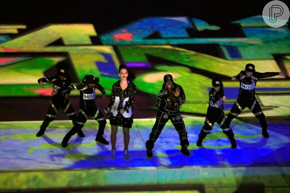 Katy Perry tem a participação da rapper Missy Elliott em sua performance durante o intervalo dpo Super Bowl 2015