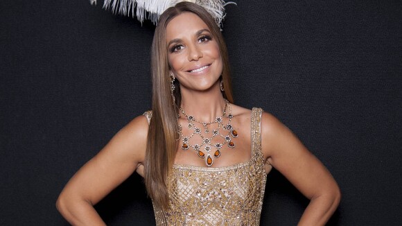 Ivete Sangalo usa vestido de R$ 46 mil no Baile da Vogue: 'Me sentindo rainha'