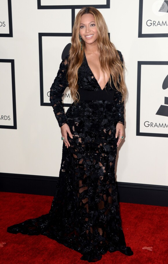 Beyoncé veste Proenza Schouler no Grammy Awards 2015