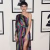 Zendaya veste Vivienne Westwood no Grammy Awards 2015