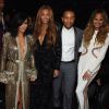 Kanye West, Kim Kardashian, Beyoncé, John Legend e Chrissy Teigen posam para foto no Grammy Awards 2015, em 8 de fevereiro de 2015