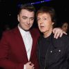 Paul McCartney e Sam Smith encontram nos bastidores do Grammy Awards 2015, em 8 de fevereiro de 2015