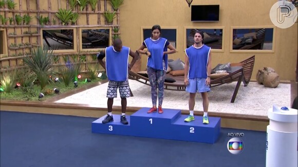 Após vencerem prova, Talita, Rafael e Luan sobem em pódio para segunda etapa da disputa