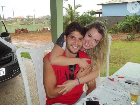Fernanda Keulla e André Martinelle continuam namorando depois do fim do 'BBB13'