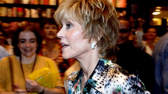Jane Fonda lança livro de dicas de saúde e amor em São Paulo