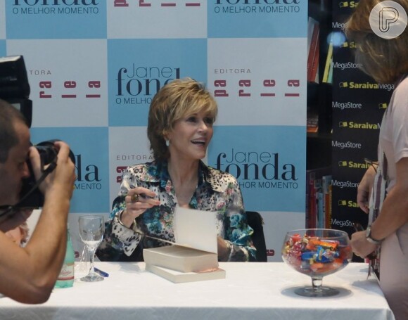 Jane Fonda lança livro em São Paulo