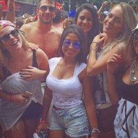 Longe do irmão Neymar, Rafaella Santos curte Carnaval do Rio de Janeiro