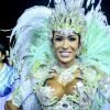Gracyanne Barbosa fecha os desfiles do Grupo Especial de São Paulo e mostra boa forma no Sambódromo do Anhembi