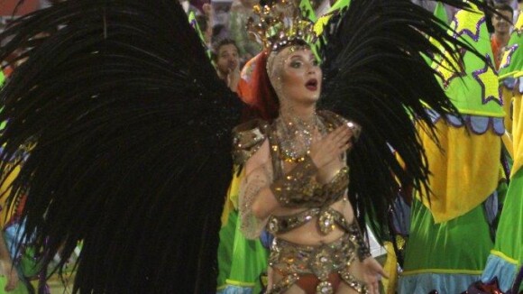 Josie Pessôa estreia no Carnaval com fantasia fio-dental: 'Foi perfeito'