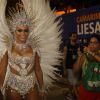 Juliana Alves é a 'Santa Fé' em desfile da Unidos da Tijuca, em 17 de fevereiro de 2015