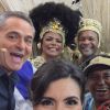 Fátima Bernardes fez questão de registrar vários momentos durante a transmissão do Carnaval do Rio
