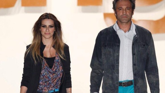 Cleo Pires e Domingos Montagner entram juntos na passarela do Fashion Rio