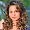 Morena (Nanda Costa) vai dar trabalho aos bandidos quando chegar em Istambul, em 'Salve Jorge'