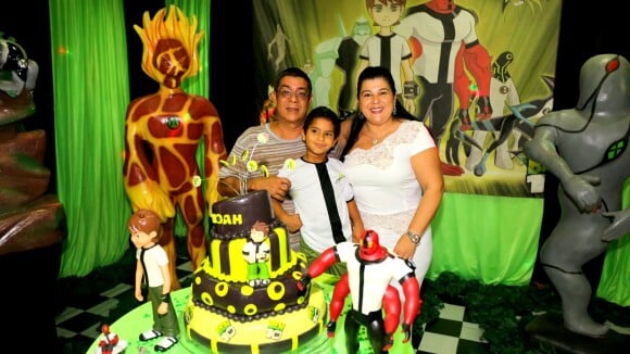 Zeca Pagodinho comemora aniversário do neto Noah com festa no Rio