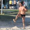 Márcio Garcia sempre é flagrado praticando futevôlei na praia da Barra da Tijuca, Zona Oeste do Rio de Janeiro