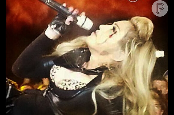 Em 2012, Madonna machucou-se no palco durante uma coreografia. A cantora levou um soco de verdade durante um show na Colômbia em 2012