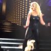 Britney Spears não perdeu o jogo de cintura durante o incidente e seguiu o show em Las Vegas normalmente