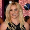 A cantora Britney Spears perdeu o aplique durante show em Las Vegas, no dia 27 de fevereiro de 2015