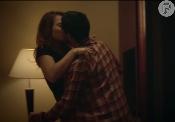 Letícia Colin e Caio Blat vivem uma história de amor e drama no filme 'Ponte Aérea'
