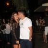 Apaixonado, Ronaldo posa beijando a namorada, Paula Morais