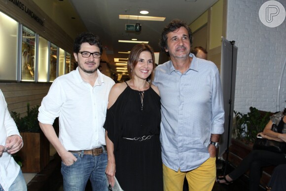 Helena Ranaldi também prestigiou a pré-estreia do filme 'Meus Dois Amores'