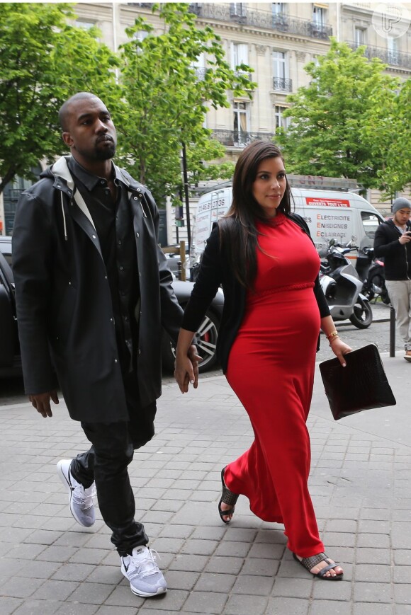 Kim Kardashian e Kanye West sempre são vistos passeando por Paris, onde o rapper mora atualmente