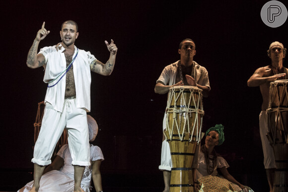 Diogo Nogueira estreia o musical 'SamBra' no Espaço das Américas, no Rio de Janeiro