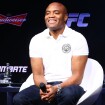 Anderson Silva diz que retorna ao octógono em breve: 'Volto a lutar ano que vem'