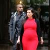 Kim Kardashian e Kanye West marcam a data do casamento para depois do nascimento da filha