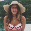 Em sua conta pessoal do Instagram, Giulia, filha de Flávia Alessandra, posta fotos de biquíni e recebe elogios
