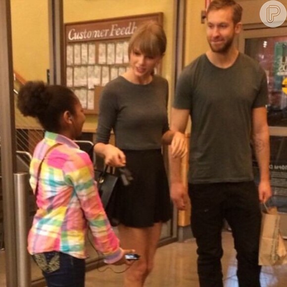 Na quarta-feira, 25 de março de 2015, Taylor Swift e Calvin Harris foram fotografados por fãs em um supermercado em Nashville, nos Estados Unidos