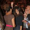 Juliana Paes é flagrada dançando com Sheron Menezzes na plateia do show de Ivete Sangalo no Rio