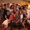 Susana Vieira reuniu elenco da peça 'Barbaridade' em restaurante da Barra da Tijuca, Zona Oeste do Rio de Janeiro, neste domingo, 5 de abril de 2015