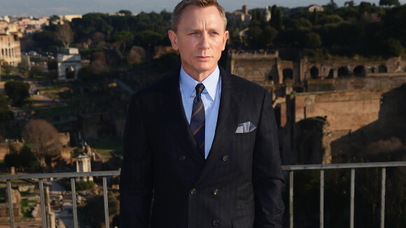 Daniel Craig opera joelho após acidente em filmagens de '007 Contra Spectre'
