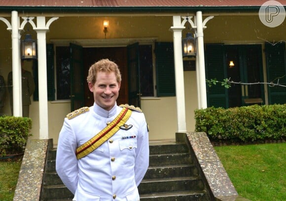 Príncipe Harry vai servir nas Forças Armadas da Austrália durante um mês e desembarcou no país nesta segunda-feira, 6 de abril de 2015