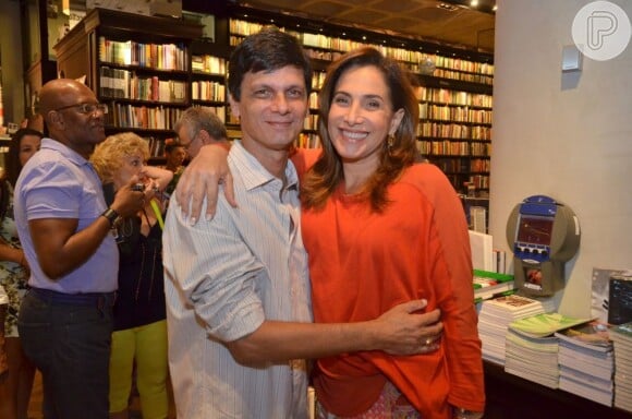 Duda Ribeiro posa com Totia Meirelles