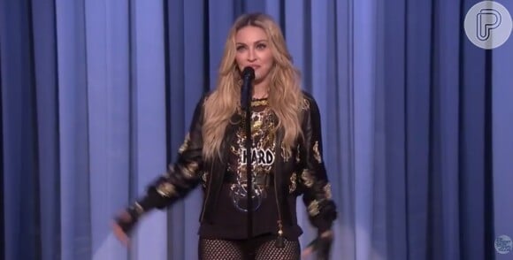 Madonna fez apresentação de comédia em programa de TV, nesta quinta-feira, 9 de abril de 2015