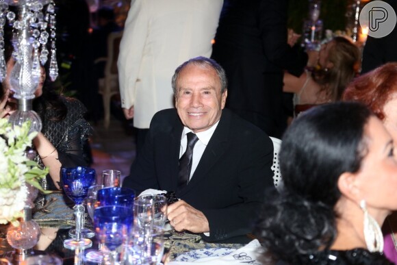 Stenio Garcia foi outro convidado do aniversário do empresário André Freitas, neste sábado, 11 de abril de 2015